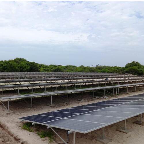 光伏电站安装用支架套件铝合金支架水泥墩基础太阳能面板支架