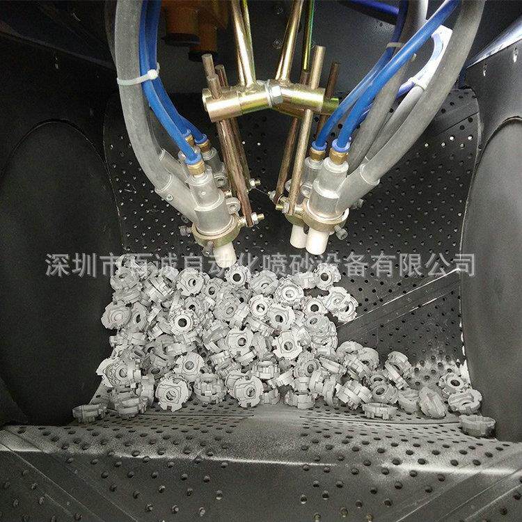 圆管弹簧USB耳机壳大批量喷砂无尘环保6支喷枪履带式自动喷砂机