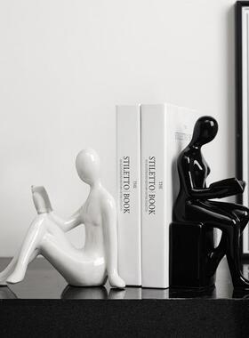 现代简约人物书档书靠摆件轻奢高级感办公室客厅桌面装饰品书架