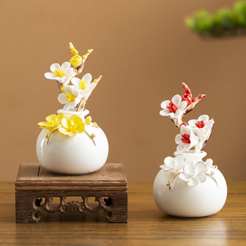 陶瓷手工捏花梅花描金花瓶瓷花枝中式家居客厅桌面装饰瓷花器摆件