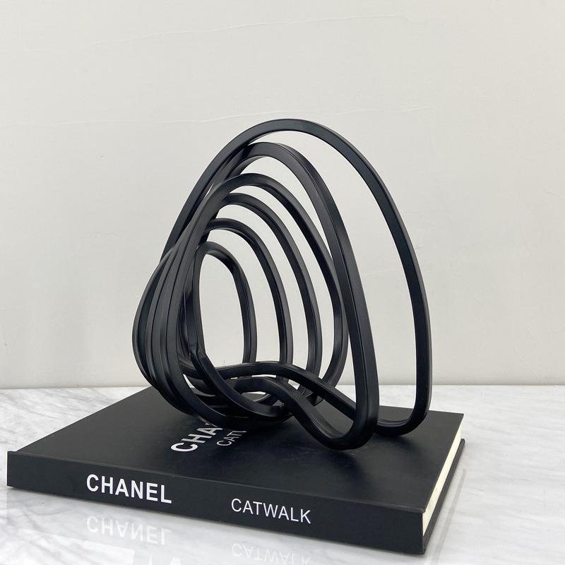 简约现代黑色金属线圈几何摆件客厅样板房间家具展厅陈列软装配饰
