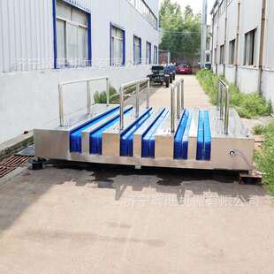 煤矿井上出口用红外线感应出水不锈钢双通道1.6 2.5M无动力洗靴机