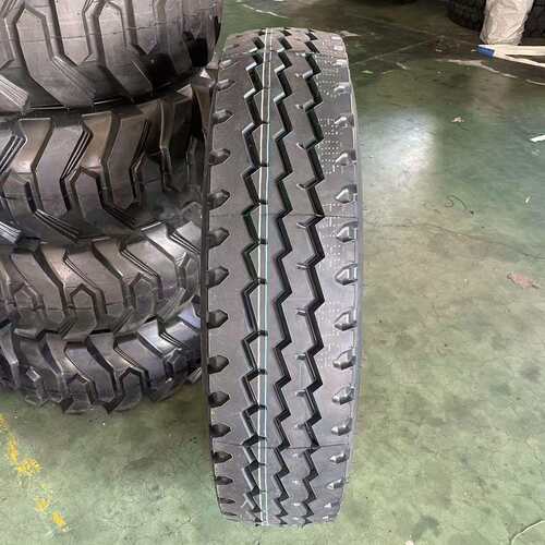 厂供12.00R24 12.00R20 11.00R20 ST901老三线卡货车钢丝轮胎