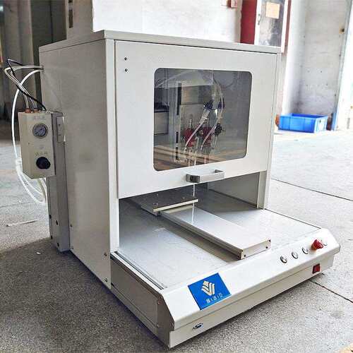 全自动三防漆桌面三轴桌面式uv胶涂覆机pcb板绝缘漆喷胶机销售