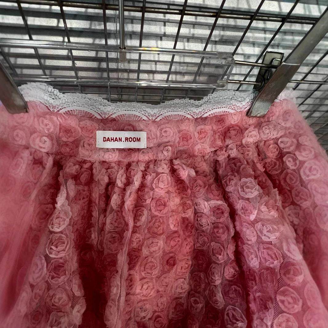 玫瑰花重工甜心少女半身裙女2025夏季粉色辣妹设计感花苞裙