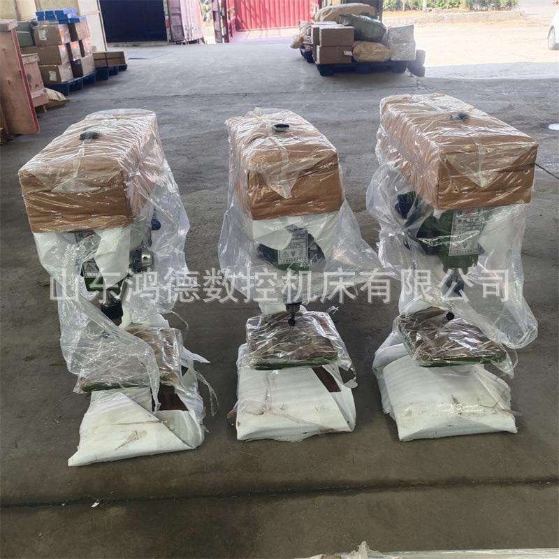 供应Z4120台式钻床 大功率纯铜电机 小型工业z4125钻床厂家