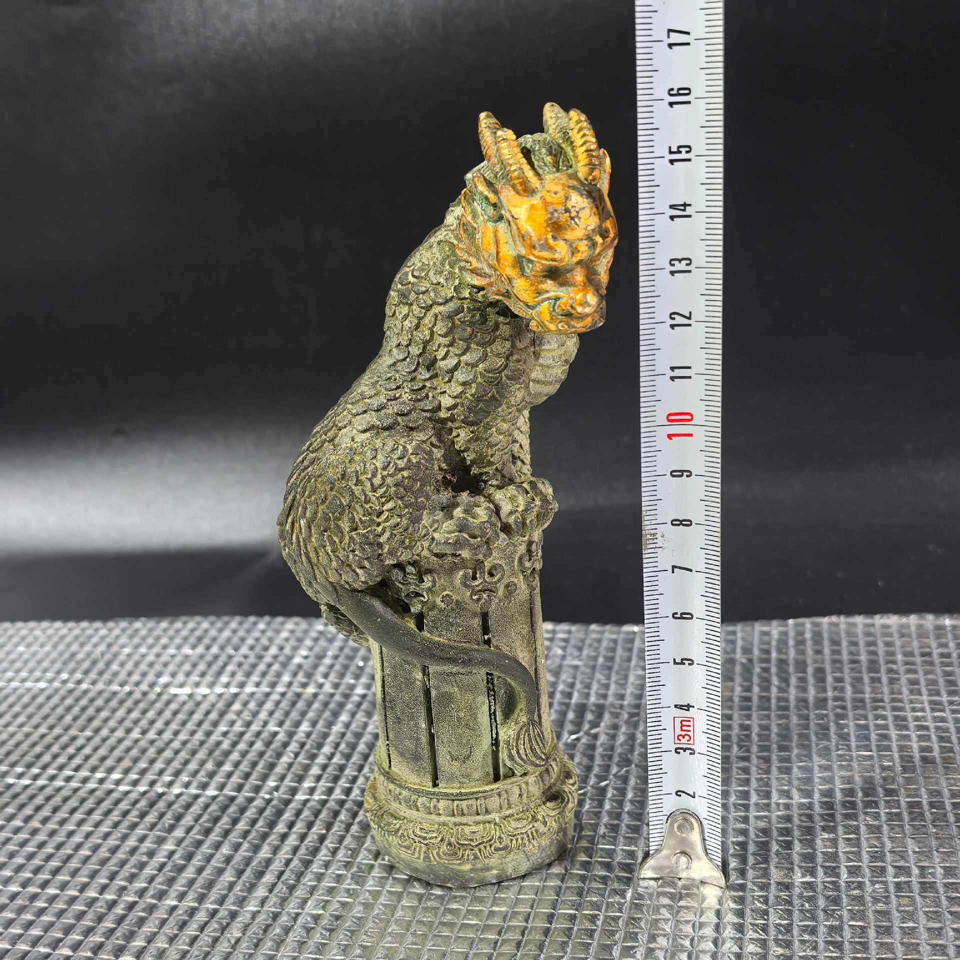 仿古铜避水兽蚣蝮家居办公室玄关复古鎏金吸水兽安宅神兽青铜摆件