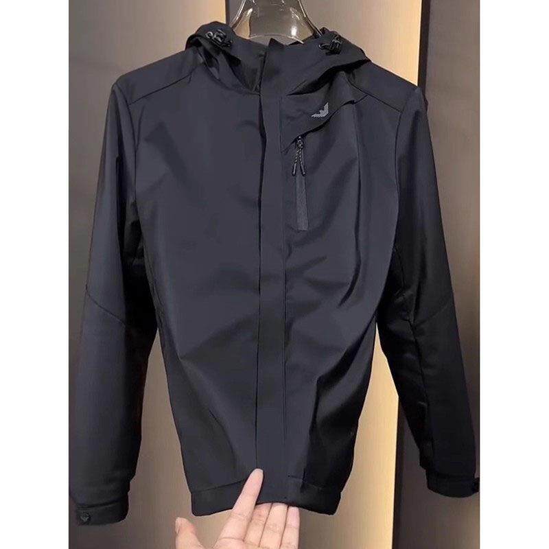 高端欧货软壳冲锋衣外套男士2025新款爆款春秋季夹克男款冬装棉服