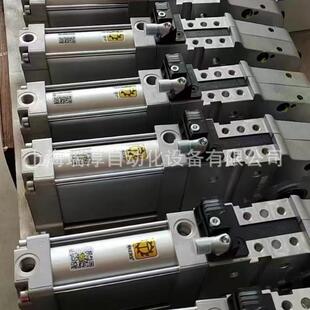 V 40 BR2 A10 T12 135° V40 LW A10 T12 135° 德珂斯气缸现货
