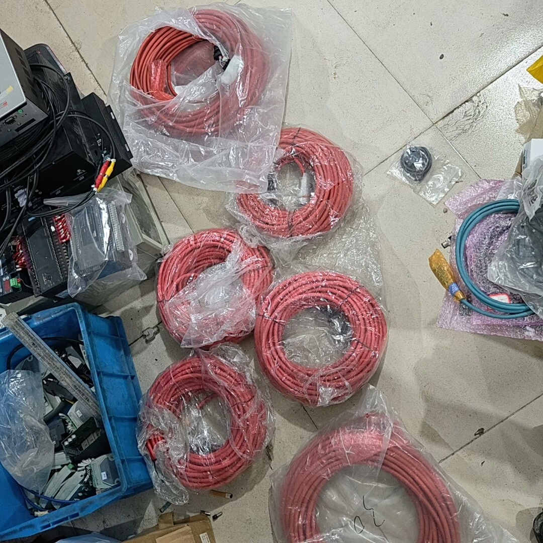 ABB示教器线缆3HAC031683-004，30米实物图，