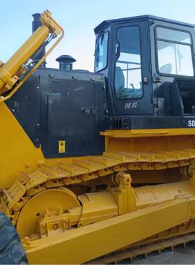 山推320推土机SD32型号带钩子出口版履带式铲车工程设