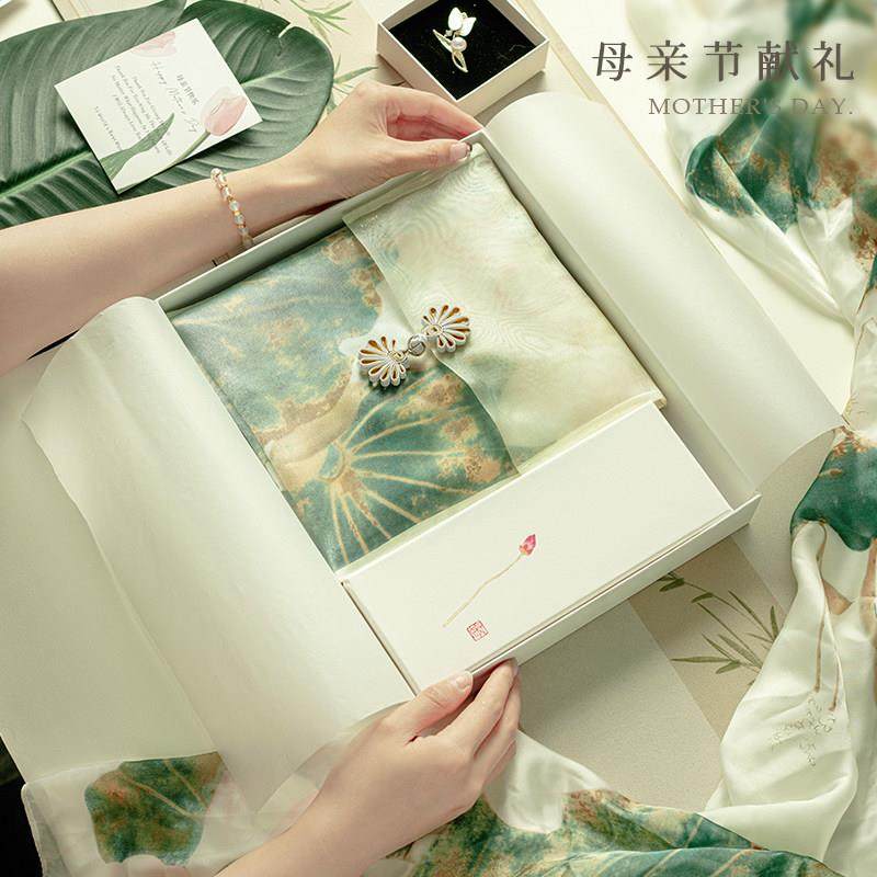 母亲节礼物送妈妈给婆婆生日礼物实用高档新中式桑蚕丝巾礼盒套组