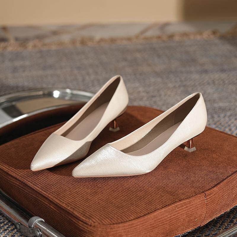 31502 白色高跟女鞋经典气质矮跟细跟小众婚宴2026新款6CM 3CM定