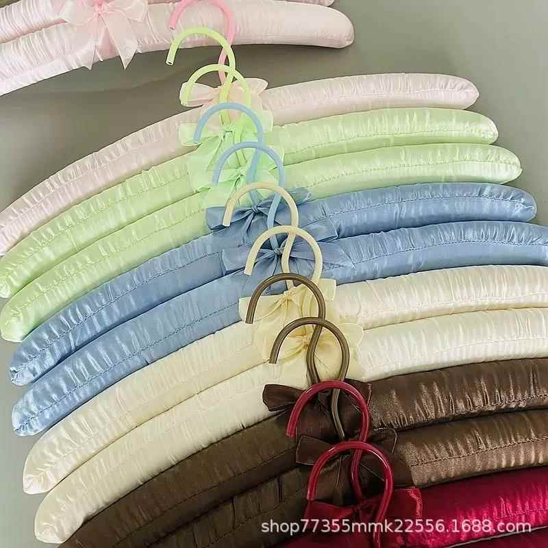 工厂直销无痕丝绸包布衣架婚纱海绵晾衣挂酒店家用软衣服布艺衣撑