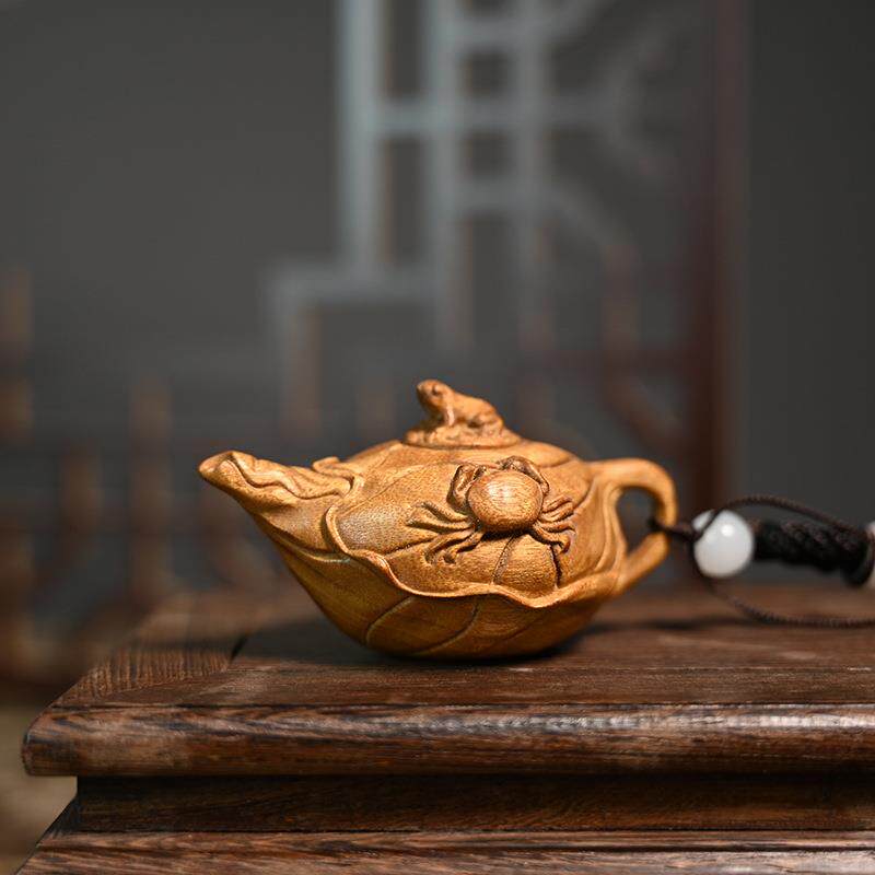 金丝楠木雕刻荷叶茶壶男士文玩手把件随身盘玩小物件木制工艺品