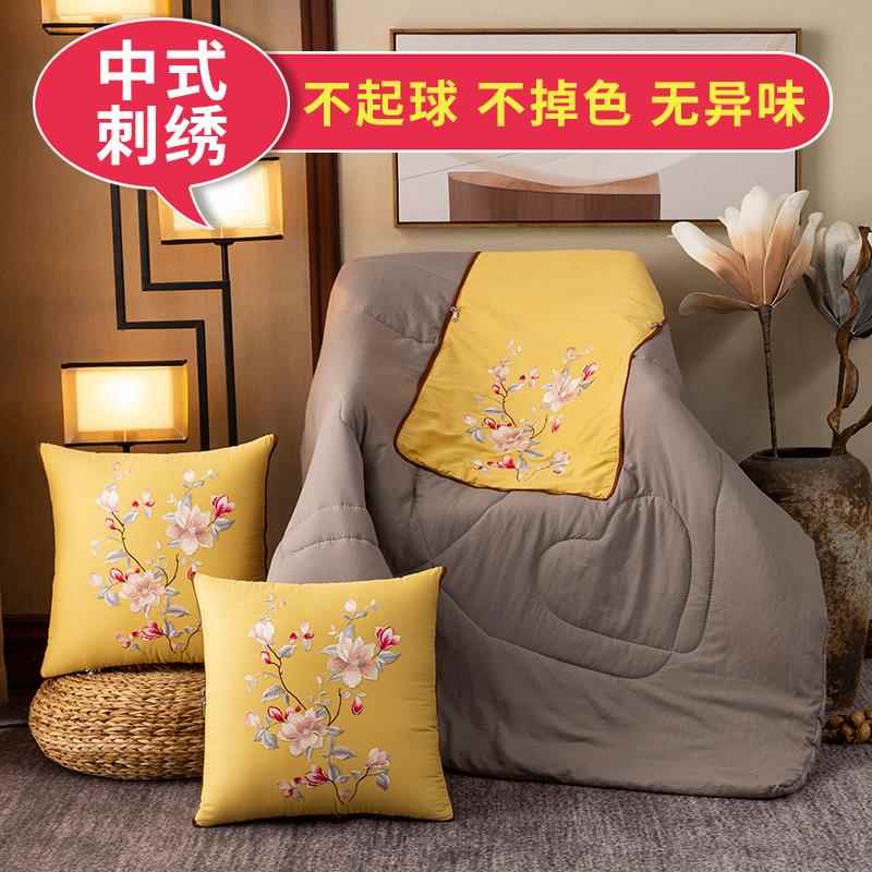 新款中风抱枕国子两用车内对折叠靠垫多功能办一公室午睡被空调被