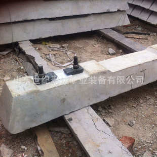 定制水泥轨枕 混凝土枕木螺栓压板式U型环式水泥轨枕龙门吊轨枕