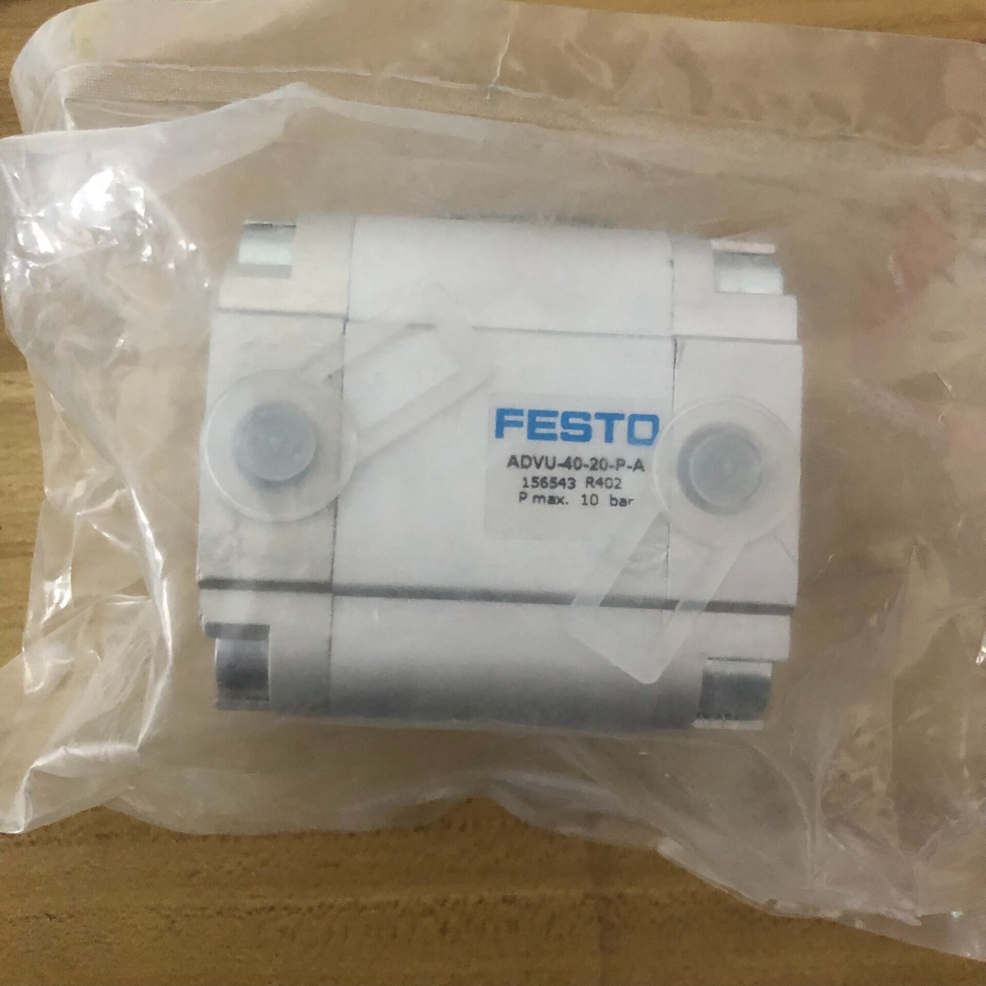 费斯托 FESTO 气缸156543 ADVU-40-20-