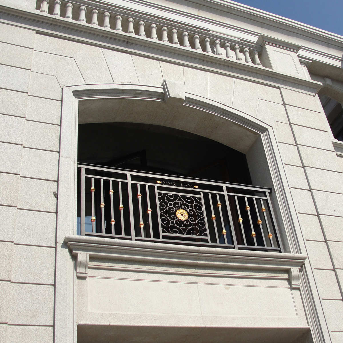 铝艺护栏铝合金栏杆围栏别墅小区阳台花园楼梯扶手高层格栅安全