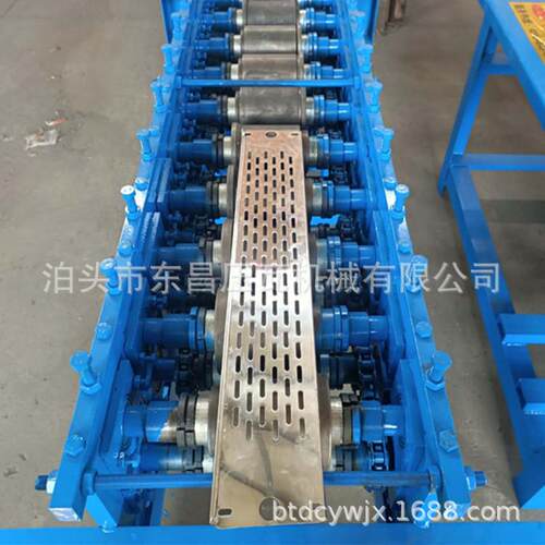 Z型不锈钢压边条设备冷弯成型设备卷边机设备