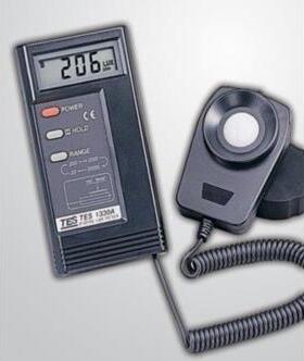 泰仕TES1332A照度计 数字光亮度计