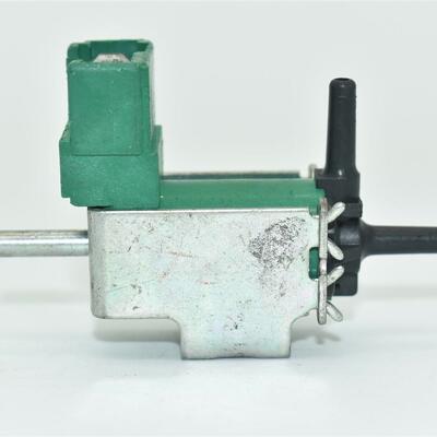 BAIXINDE 汽车配件现货 电磁阀89570-87512