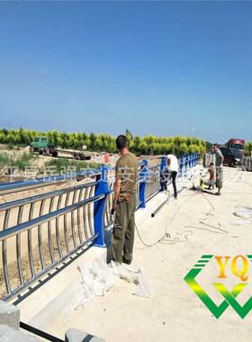 桥梁护栏201不锈钢复合管蓝色钢板立柱氩弧焊河道人行道防护