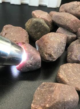 马达加斯加天然柱形红刚玉矿物晶体原石红宝石原石