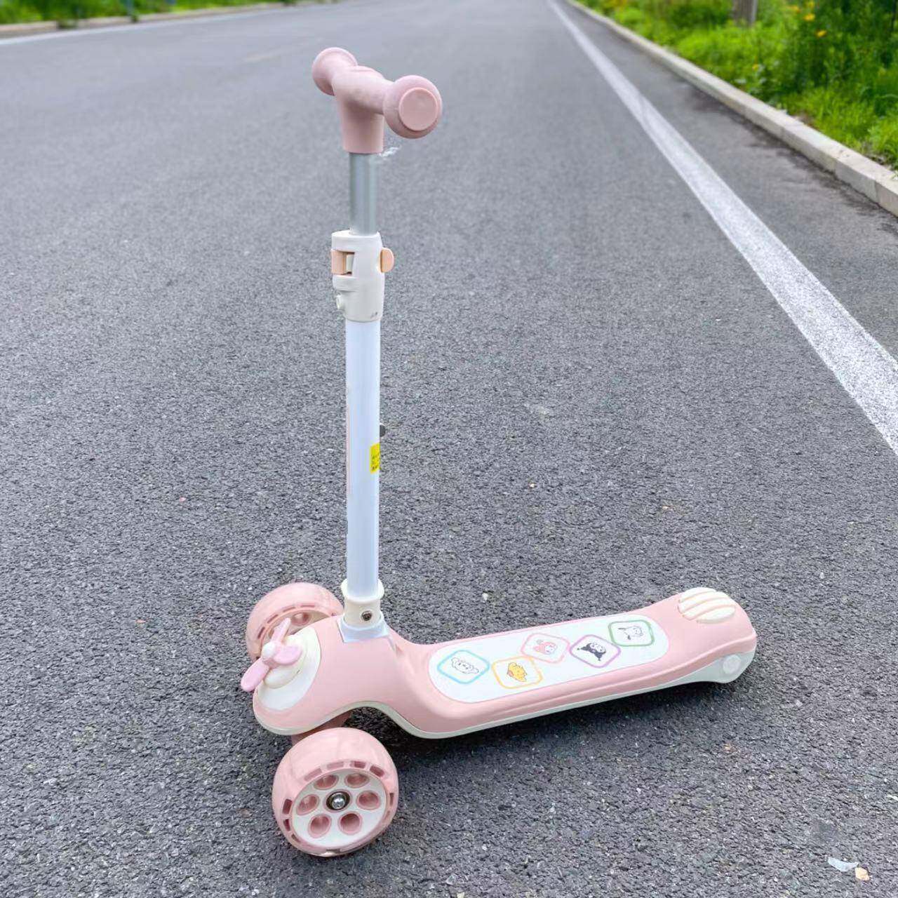 儿童滑板车带座椅加宽加厚12男女宝宝三合一小孩防侧翻溜溜滑行车