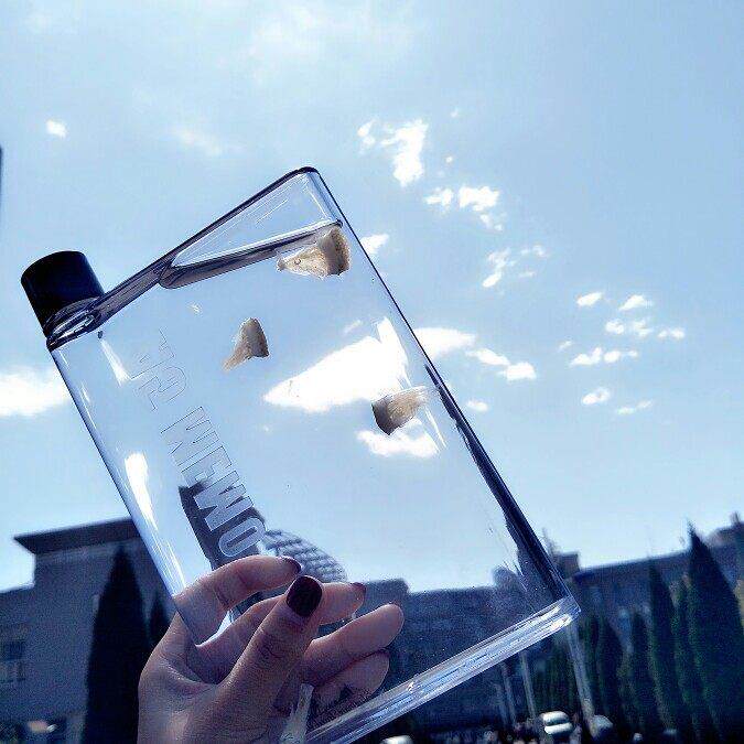 A5纸张杯子可携式塑料水杯扁平纸片水壶A6防漏塑料学生bottle随行