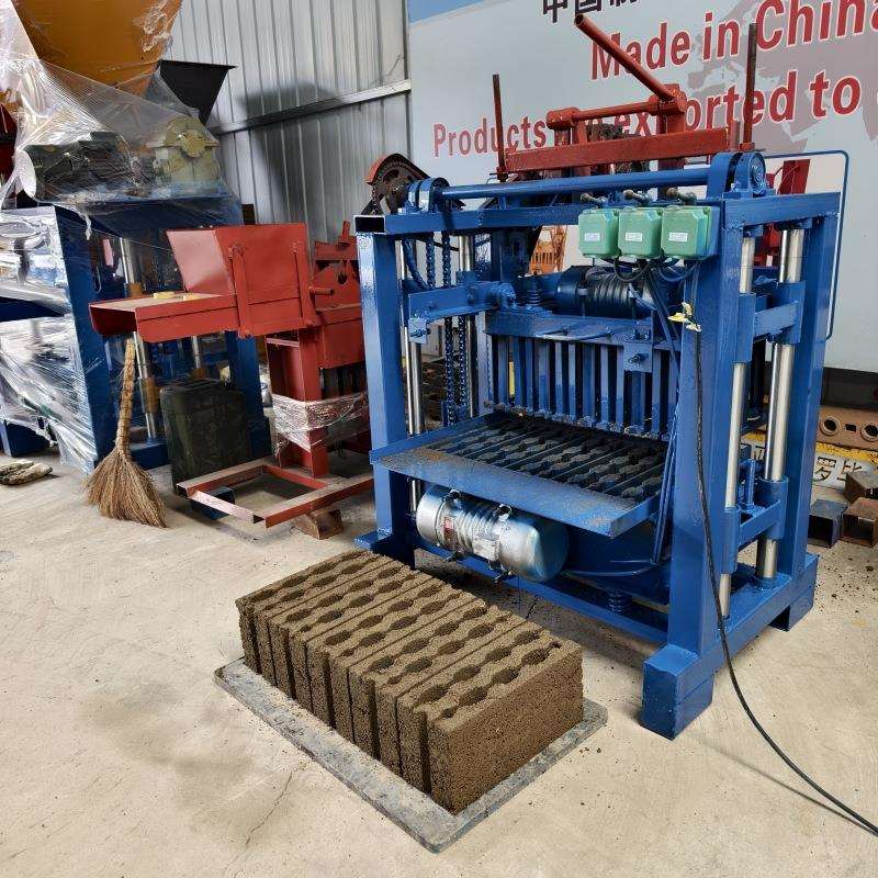 小型多孔水泥砖机煤矸石粉煤灰砌块成型机建筑水泥垃圾制砖机