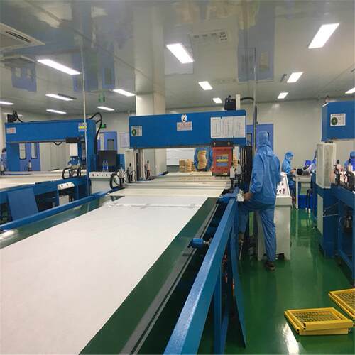 厂家供应智能裁断机数控电脑编程智能CAD面膜裁断机