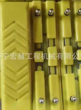 挖掘机R60-胶7牛块筋履带板胶3423块橡胶卡扣螺栓固定履带胶