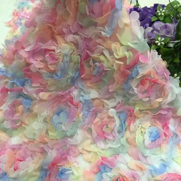 厂家直销 高档立体渐变曲叶玫瑰钩花绣花 蕾丝花边面料 刺绣布料