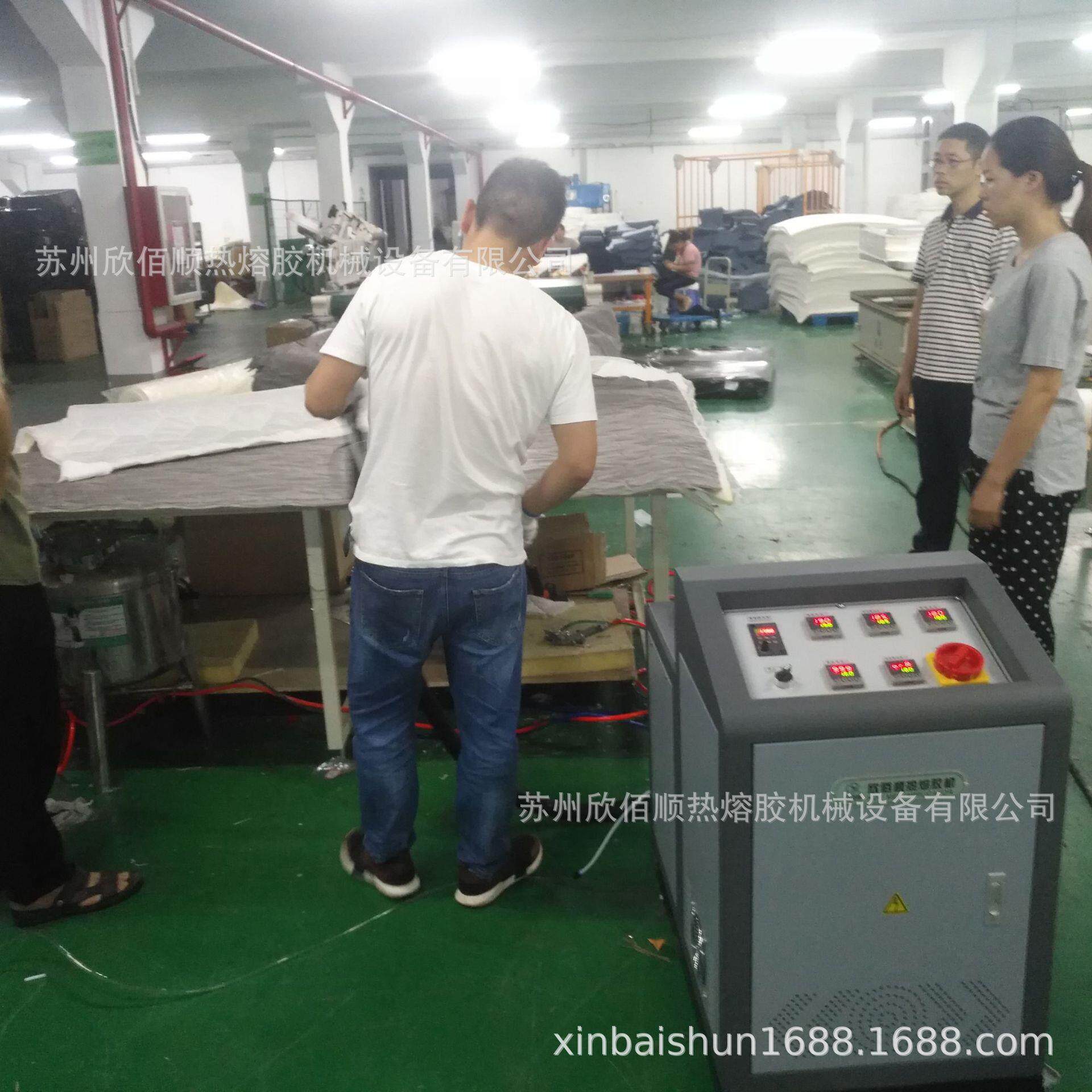 苏州热熔胶机厂家特价供应床垫海绵手动喷胶机