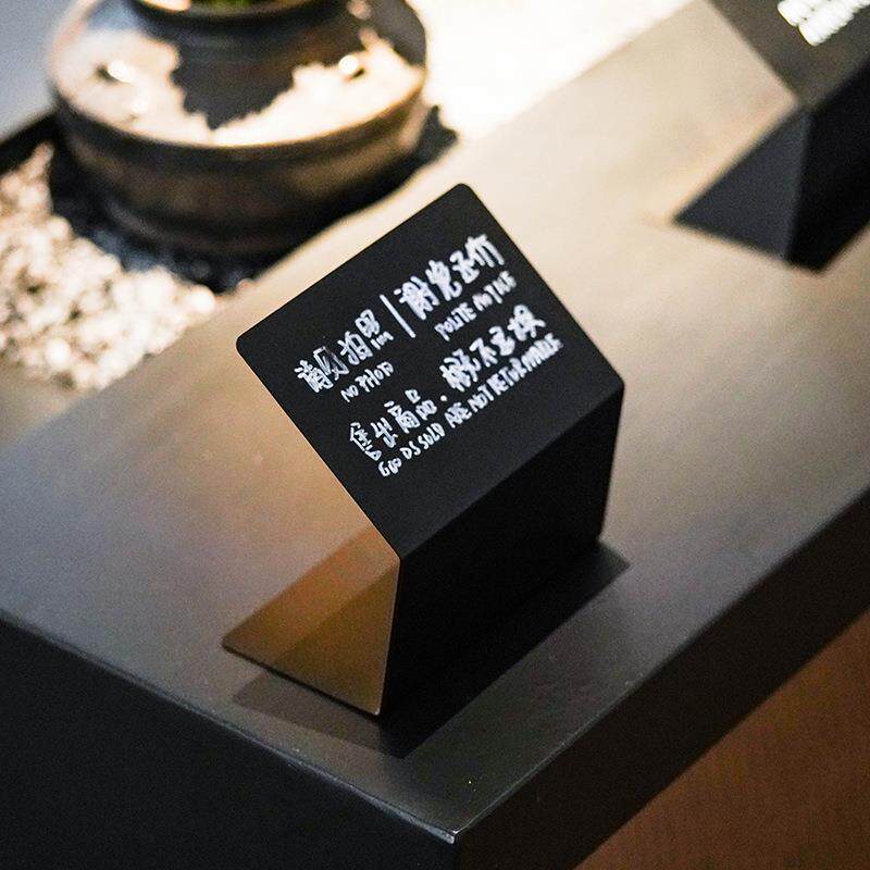不锈钢餐厅酒店菜名标签展示牌台卡架立式斜面可擦写自助餐菜牌餐