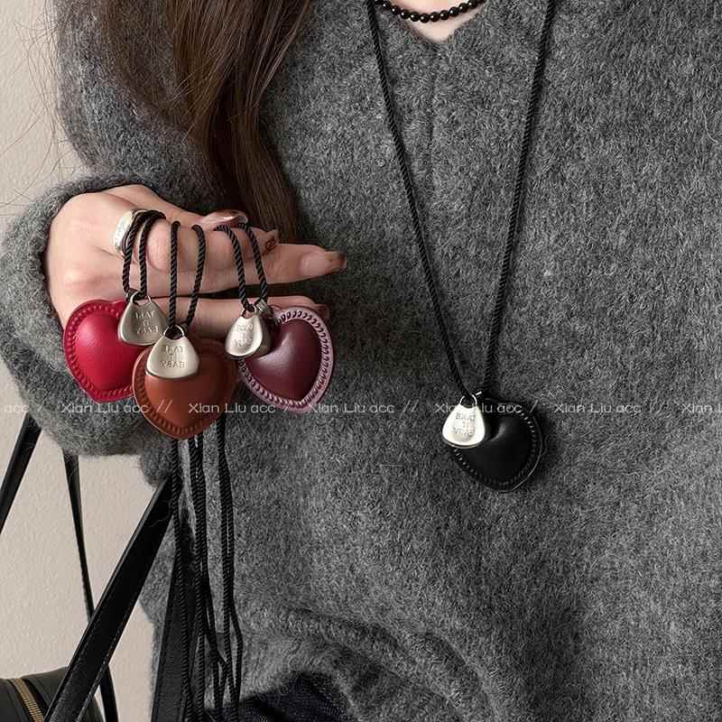 韩国fever博主同款皮质爱心项链配饰女秋冬