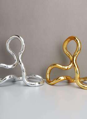 现代轻奢树脂电镀莫比环桌面装饰品客厅茶几电视柜样板间家居摆件