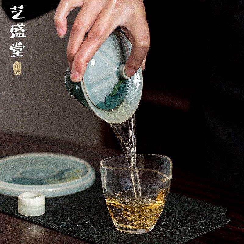 厂家直供手绘冰裂荷花斗笠盖碗家用泡茶碗釉下彩开片可养盖碗三才