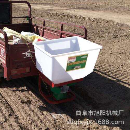 农用电动撒肥料机 小四轮前置施肥器 后挂式籽粒撒播机