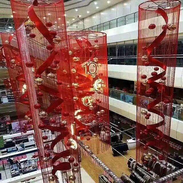 商场购物中284心中店庭吊饰酒4S苏店天井挂饰间大厅空线帘流美陈