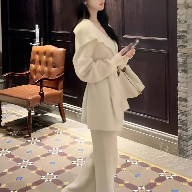 秋冬新款清新温柔风针织短款外套小香风毛衣套装女阔腿裤三件套w8