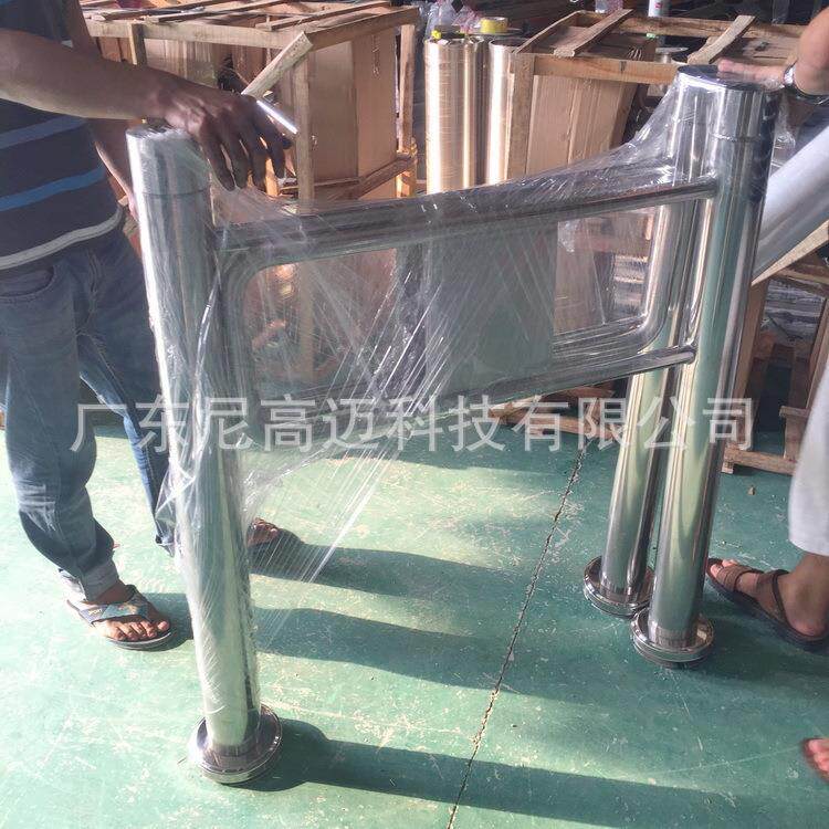 超市立柱摆匝门淮南商场进出口器不锈钢出入口手动机械摆闸禁行机