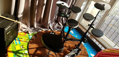 Roland罗兰电子鼓怎么样是哪里生产的，值吗