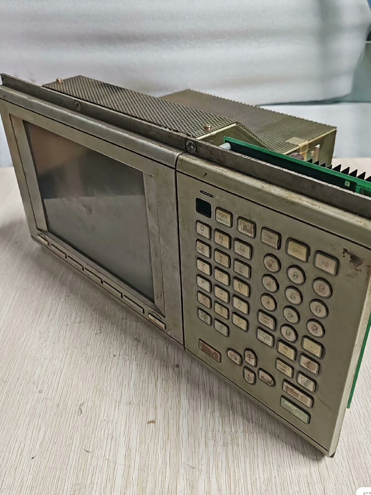 MDT962B-1A三菱M64/E60系统主机控制器显示器，