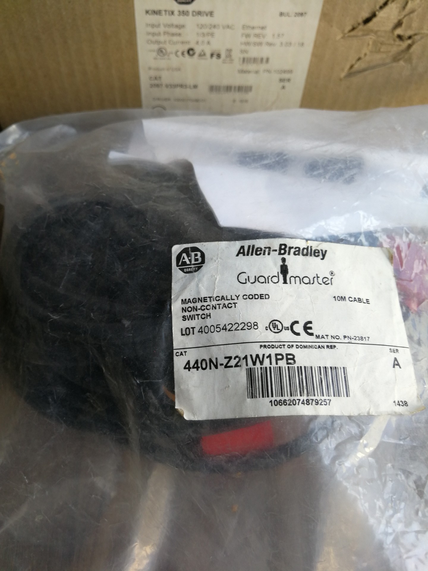 440N-Z21W1PB，数量1，