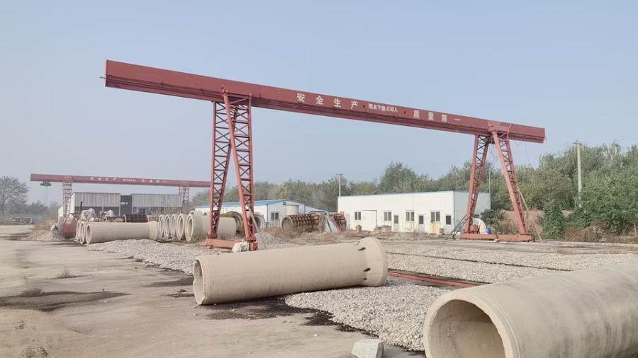 3月6日烟台废旧物资钢铁起重机龙门吊行吊两台打包处置网络拍卖公告