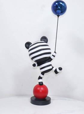 现代简约网红熊摆件客厅电视柜玄关卡通气球杂技熊落地雕塑装饰品