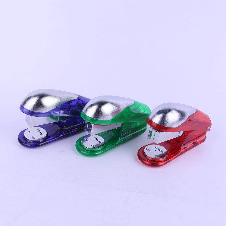 触电整人玩具电人订书机 愚人节恶搞仿真订书机 搞怪恶作剧玩具