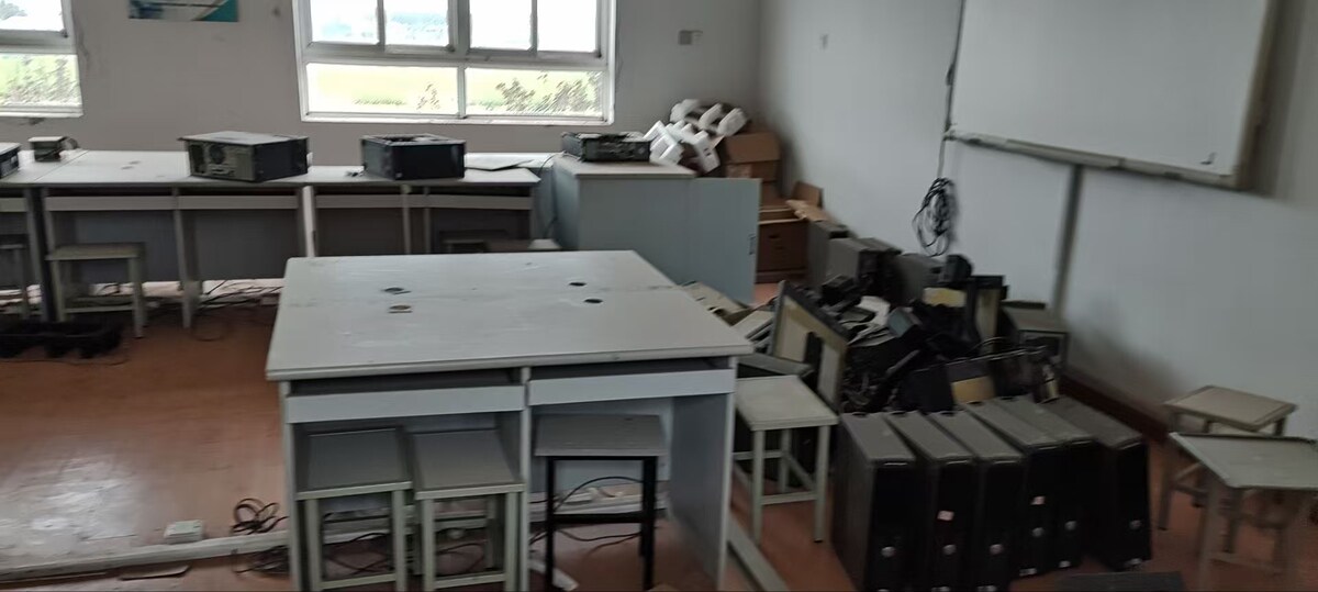 5月6日淮安市电脑、体育与实验器材等报废物资一批整体打包网络拍卖公告